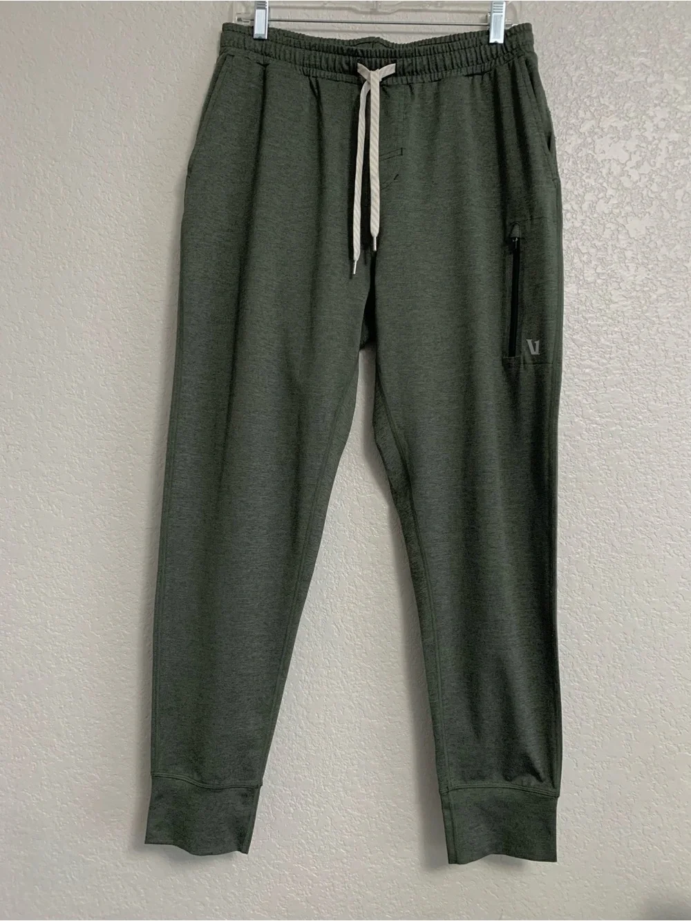 Vuori Sunday Performance Jogger Pants Mens M 28” Drawstring Active Gym V416 - Picture 1 of 9